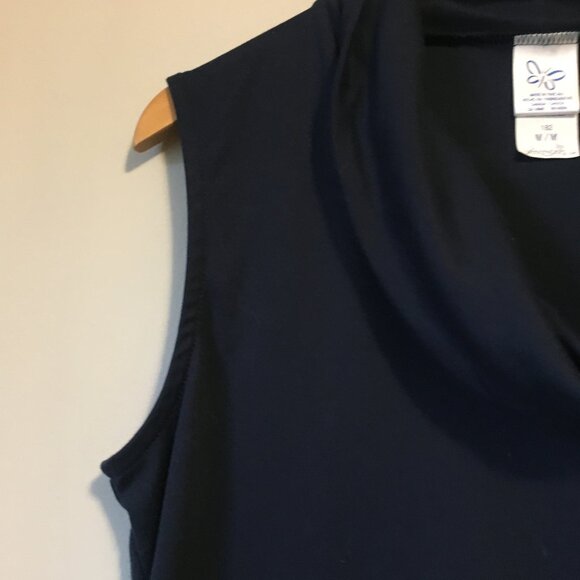 Vintage Canadian Made Cowl Neck Sleeveless Jersey Tank - Picture 4 of 13